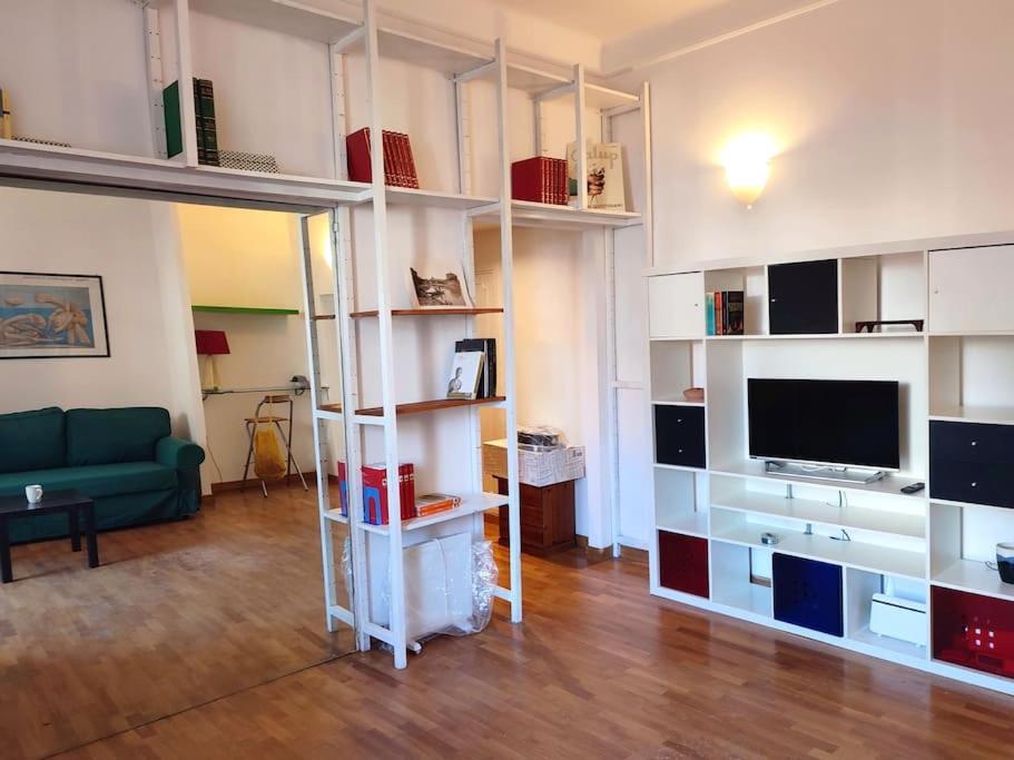 Charming San Lorenzo Centre Apartment Rom